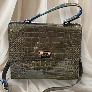 EUC~ Kate Spade Knightsbridge Doris Top Handle bag, evergreen.